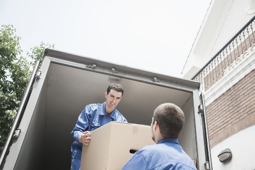 Loading furniture and boxes for a Lampton house move