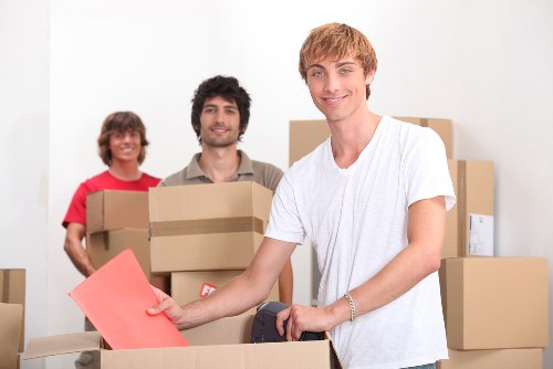 Local removals support for homes and businesses in Lampton